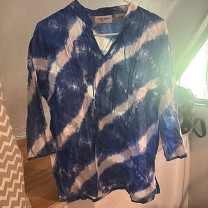 Lemon grass, petite PXL blue and white half sleeve blouse